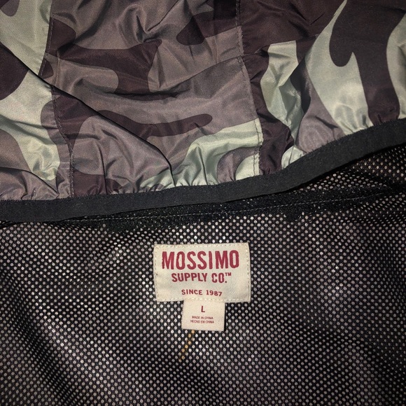 Camo Zip Windbreaker - Picture 4 of 4